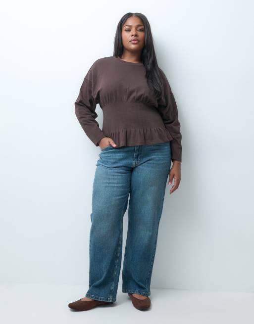 ONLY Curve long sleeve cinch top in brown, 2 of 4