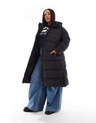 Only Curve - Longline-Steppjacke in Schwarz