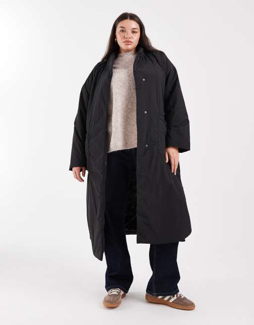 ONLY Curve – Maxi-Mantel in Schwarz mit Bindegürtel