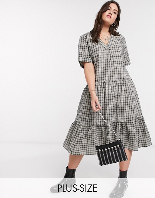 Only curve midi smock dress with tiered skirt in grey check