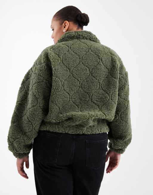 ONLY Curve – Mörkgrön, boxig fleecejacka i teddy, 3 av 4