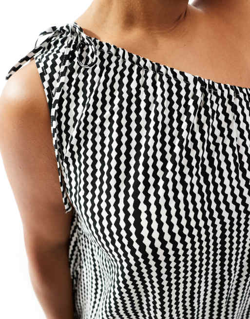Black and White Wave Pattern Sleeveless Maxi Dress