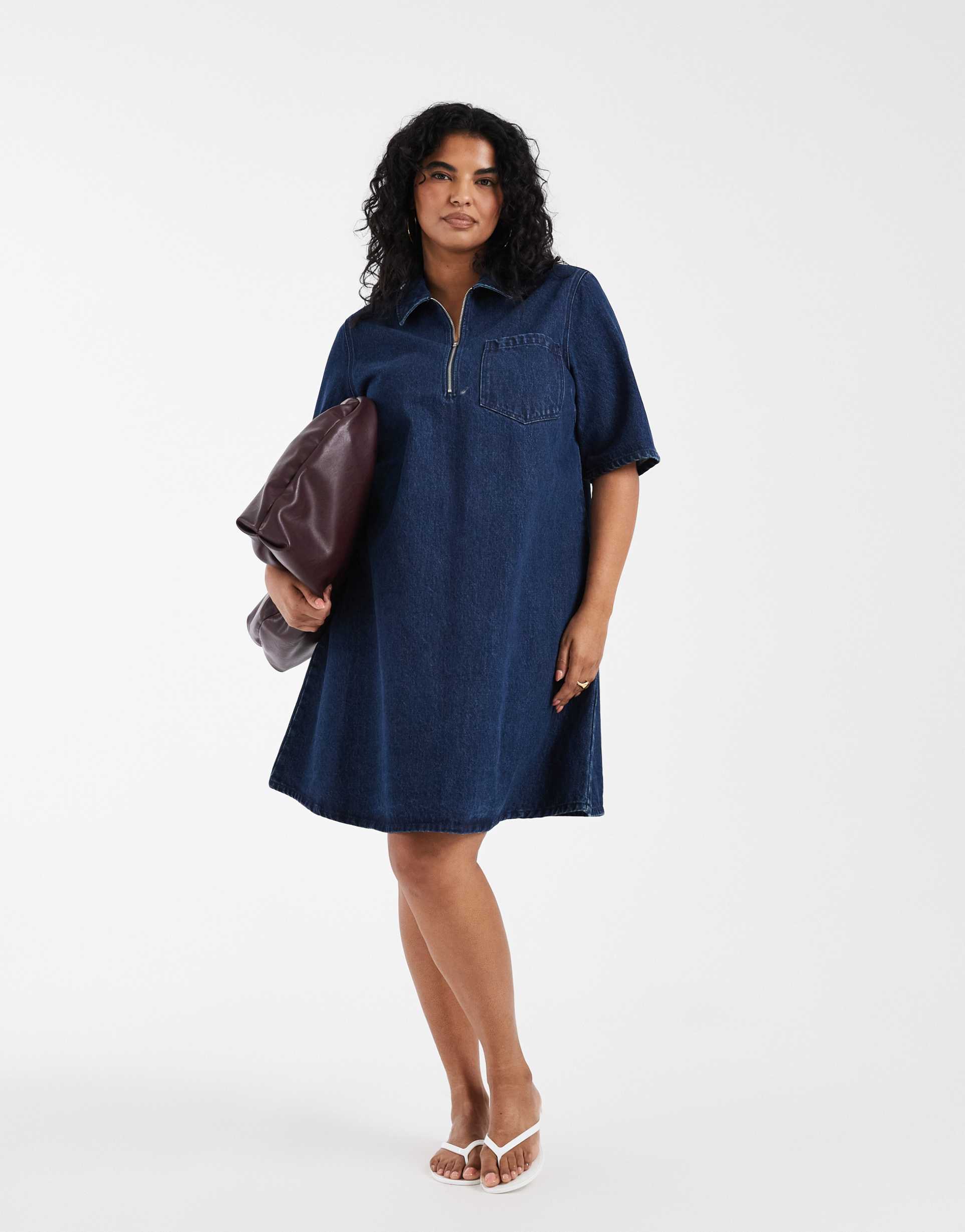 only curve pleated denim mini dress in rinsed dark blue