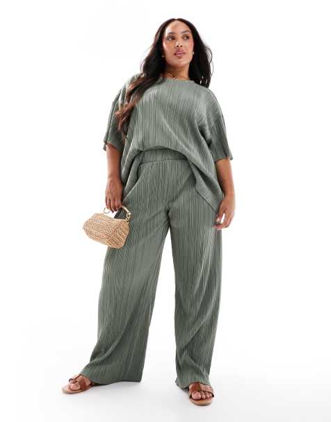ONLY Curve - Plissé broek met wijde pijpen in saliegroen, deel van co-ord set - view 1
