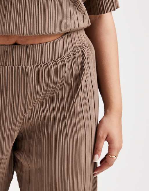 ONLY Curve plisse wide leg trousers co-ord in light brown, 5 of 5
