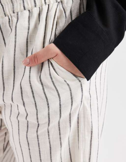 ONLY Curve pull on pants in black stripes, 5 of 5