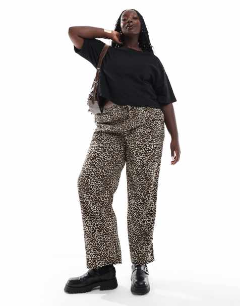 ONLY Curve pull on pants in leopard print - view 1
