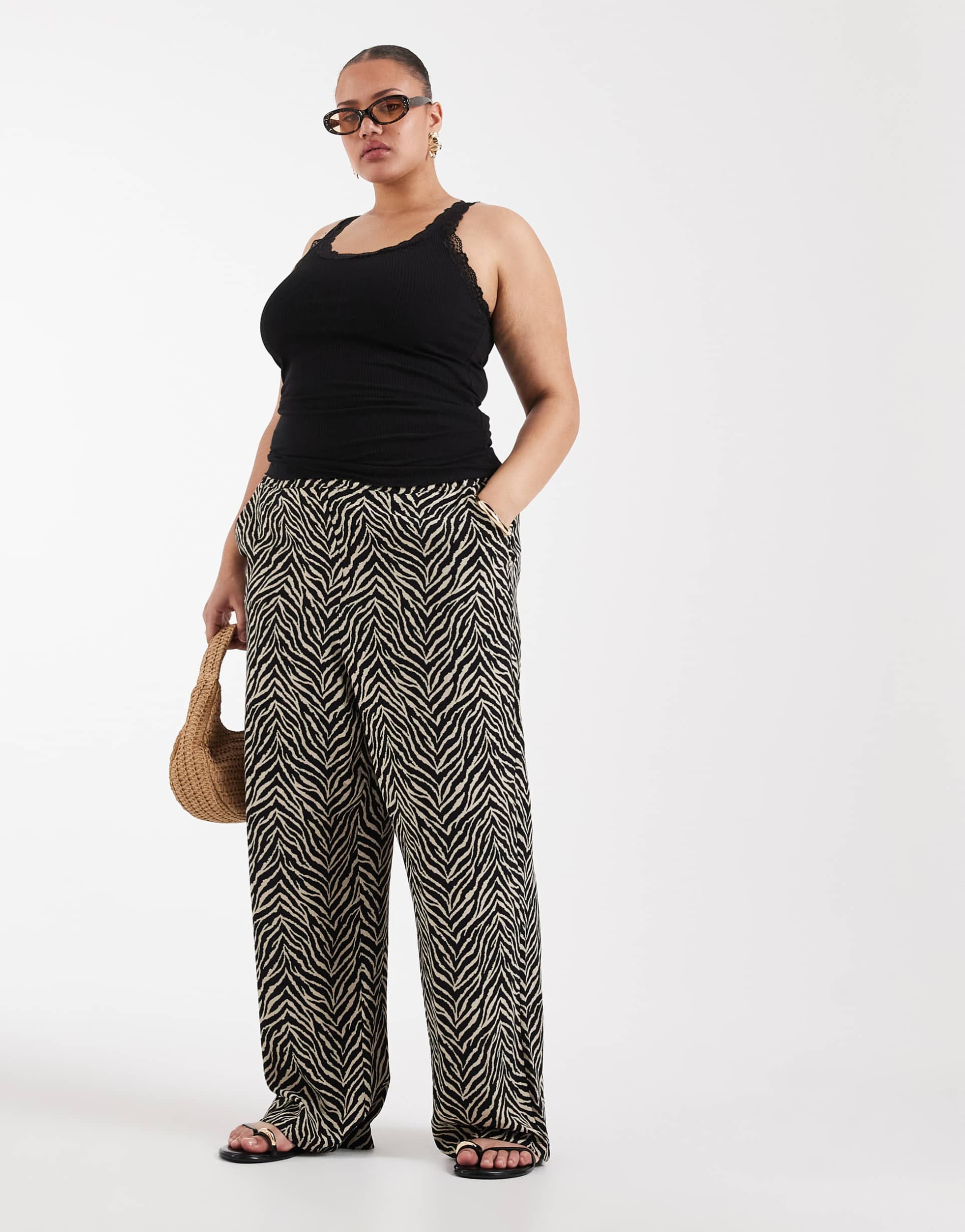 only curve pull on pants in zebra print