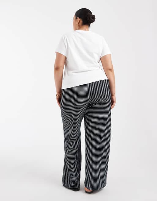 ONLY Curve pull on trousers in black stripes, 2 of 5