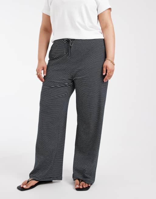 ONLY Curve pull on trousers in black stripes, 3 of 5