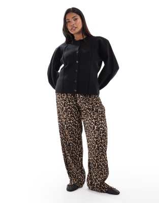 Only Curve ONLY Curve pull up loose trousers in animal print-Brown