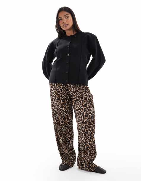ONLY Curve pull up loose trousers in animal print - view 1