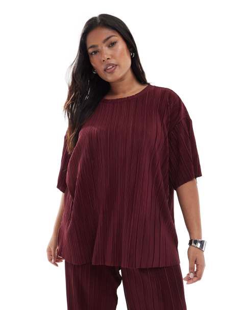 ONLY Curve - Recht plissé T-shirt in bordeauxrood, deel van co-ord set - view 1