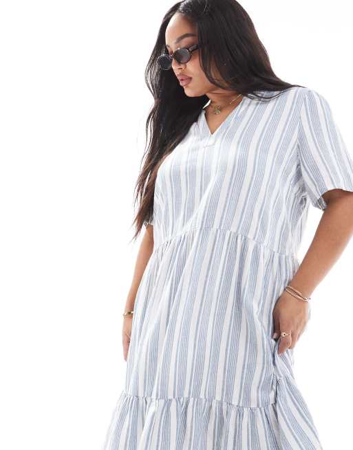 ONLY Curve - Robe courte en lin mélangé à col V - Bleu clair à rayures, 3 de 4
