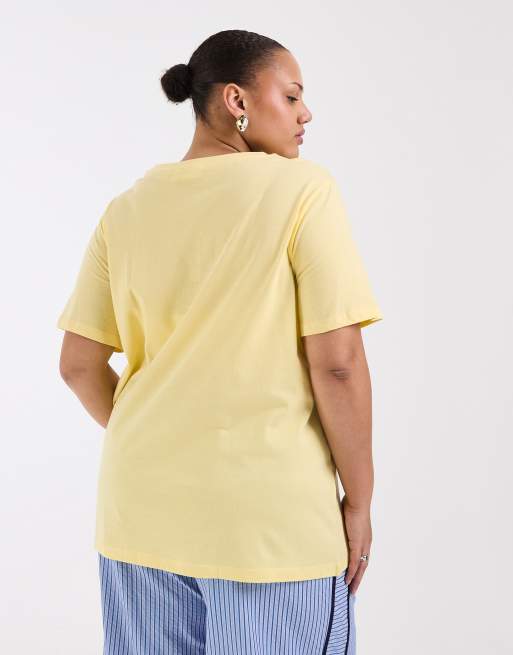 ONLY Curve San Francisco print t-shirt in pastel yellow, 2 of 4