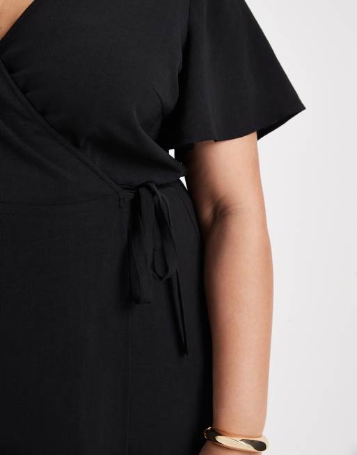 ONLY Curve - Satijnen midi jurk met overslag in zwart, 3 van 4