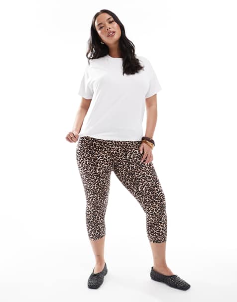 ONLY Curve short leggings in animal print - view 1