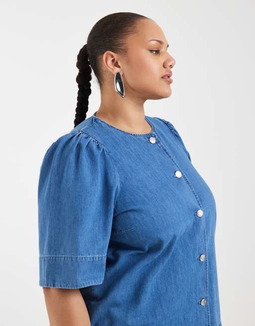 ONLY Curve short sleeve denim blouse in mid blue, 3 of 4