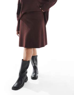 Only Curve Skater Mini Skirt In Brown
