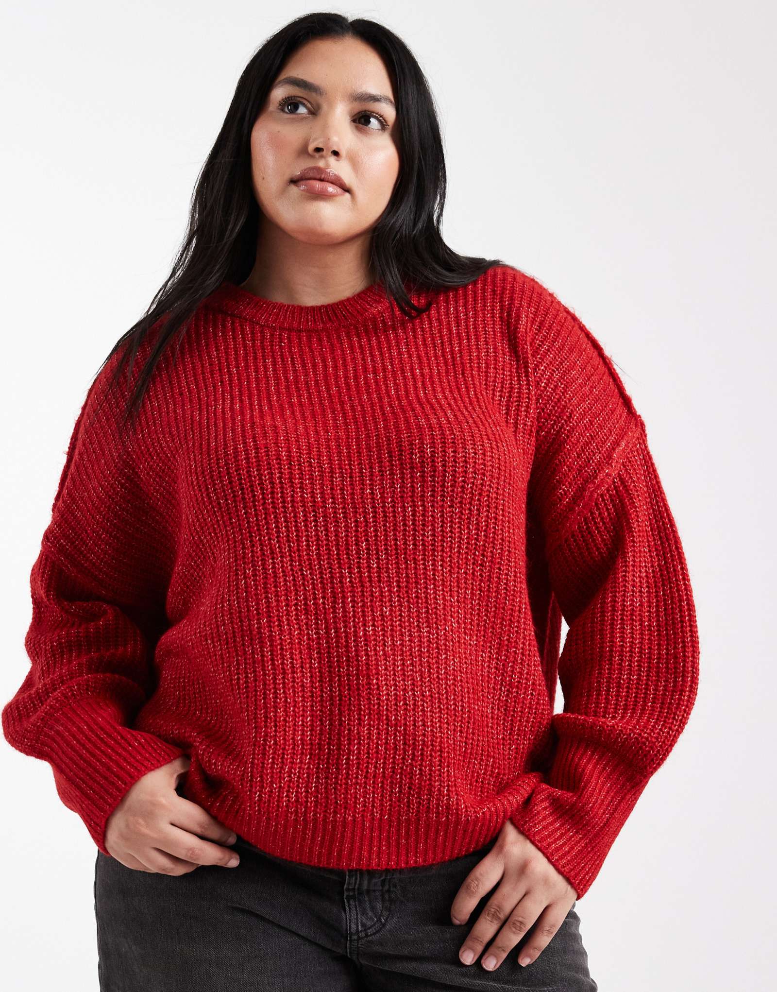 Полосатый свитер ONLY Curve с напуском бордового цвета