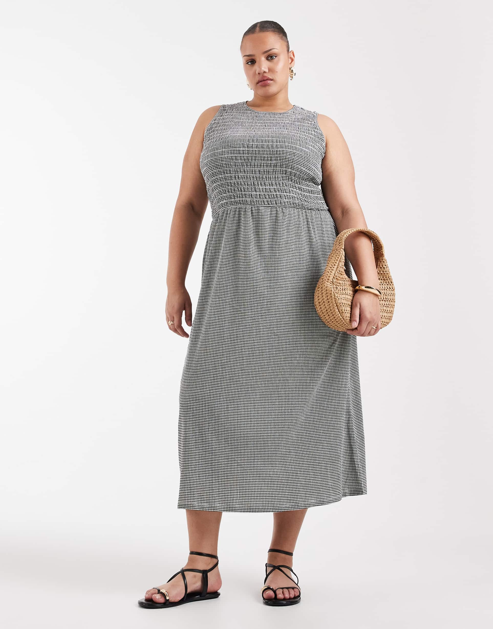 only curve smock midaxi dress in black gingham