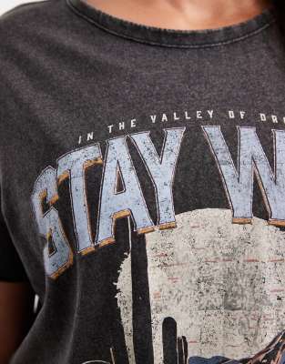 Only Curve Stay Wild Print T-shirt In Black