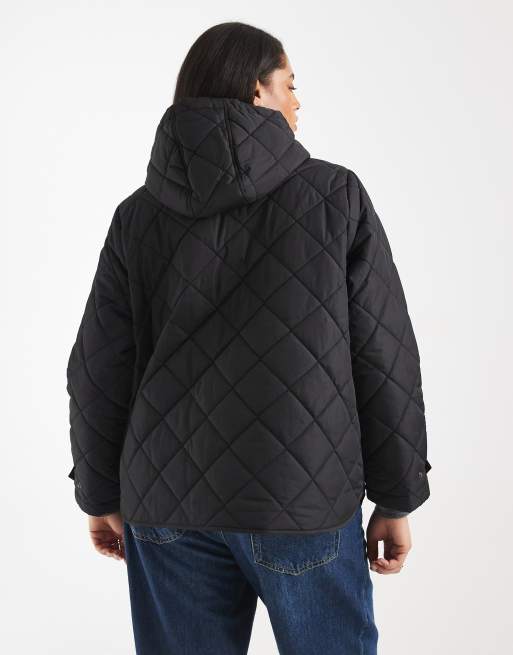 ONLY Curve – Steppjacke in Schwarz mit Kapuze, 4 von 4