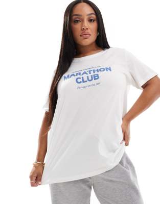 ONLY Curve - T-Shirt in Weiß mit „Marathon Club"-Print