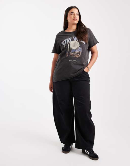 ONLY Curve - T-shirt met Stay Wild-print in zwart, 4 van 4