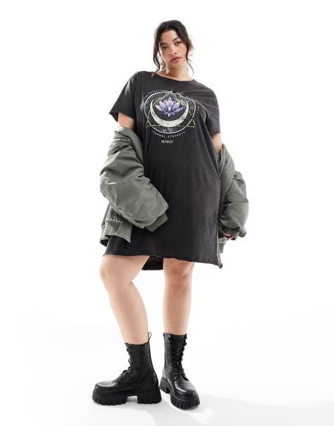 Only Curve – T-Shirt-Minikleid in verwaschenem Schwarz mit Lotus Grafik - view 1