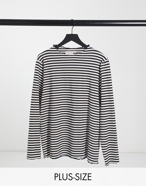 Only Curve t-shirt with lettuce edge and long sleeves in stripe