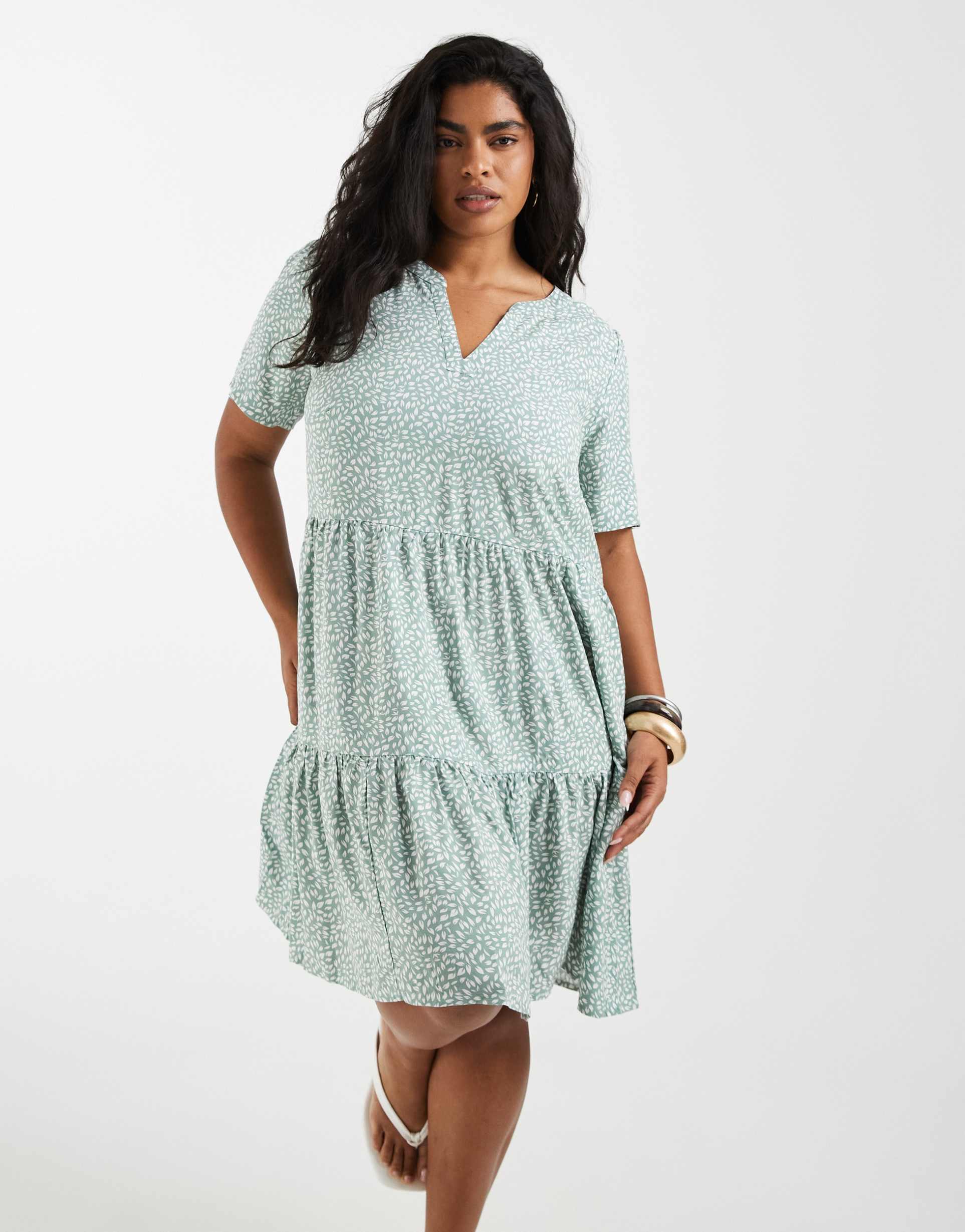 only curve tiered mini dress in green floral print