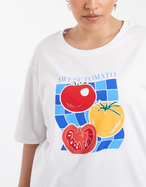 ONLY Curve tomato graphic oversized t-shirt in white, 3 of 4
