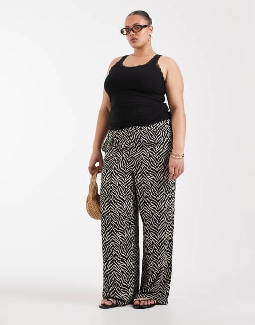 ONLY Curve - Top senza maniche nero con finiture in pizzo, 2 di 4