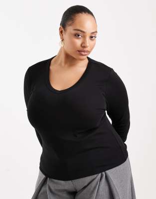 Only Curve V-neck Long Sleeve Top In Black