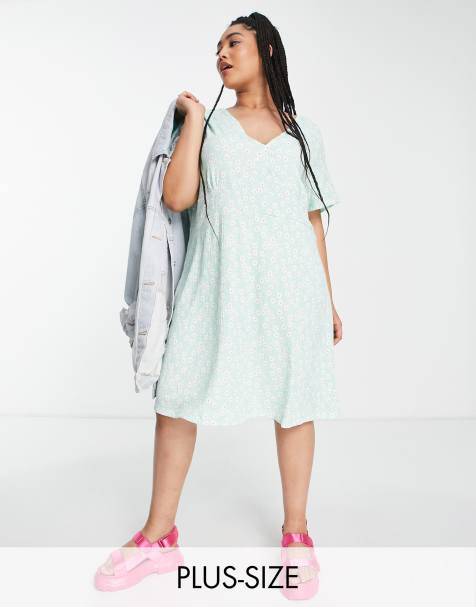 Only Curve v neck tea dress in green floral - view 1