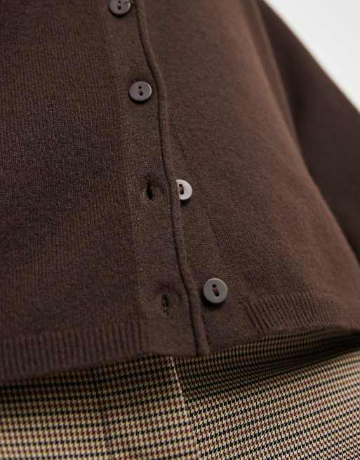 ONLY Curve vest met knoopsluiting in chocoladebruin, 3 van 4