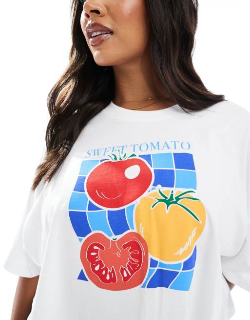 ONLY Curve – Vit, kort t-shirt med tomattryck, 3 av 4