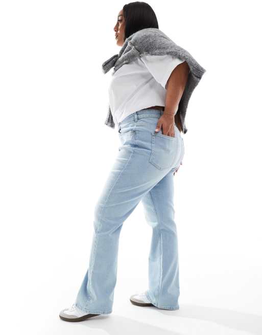 ONLY Curve wide leg jeans in light blue, 3 of 5