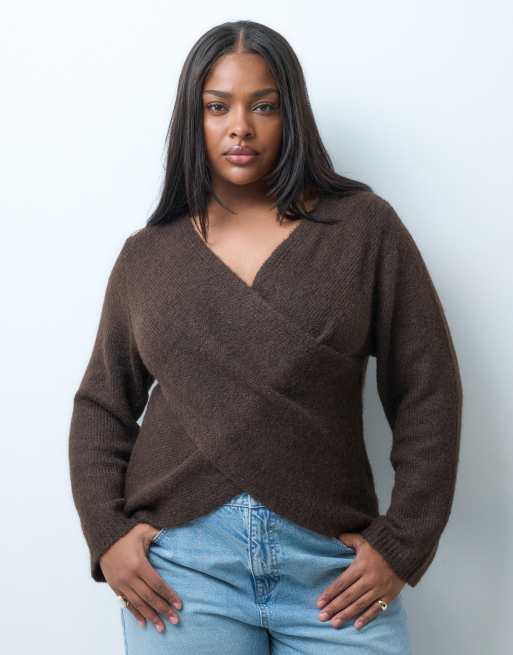 ONLY Curve wrapped knitted jumper in brown, 2 of 4