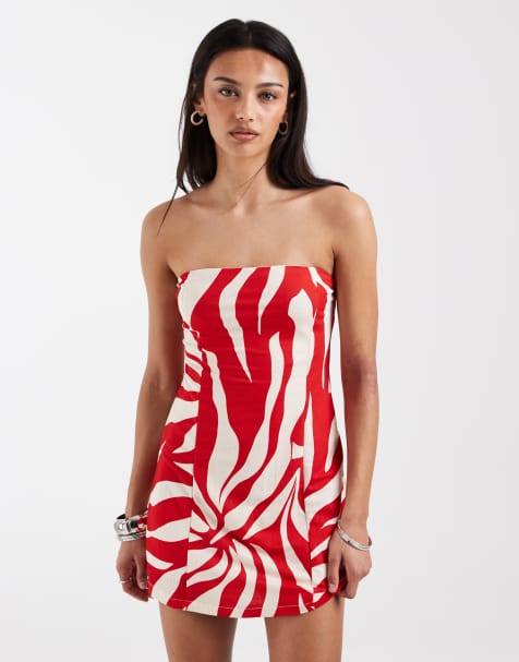 ONLY – Czerwona sukienka mini z dekoltem bandeau w kwiatowy wzór - view 1