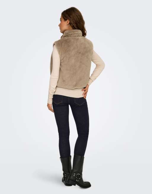 ONLY Dana gilet double-face in pelliccia sintetica marrone, 2 di 7