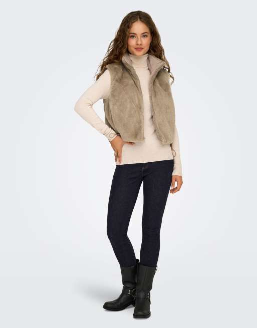 ONLY Dana Wendeweste aus Faux-Fur in Braun, 3 von 7