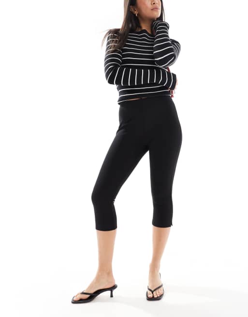 ONLY – Dopasowane czarne spodnie capri, 2 z 5