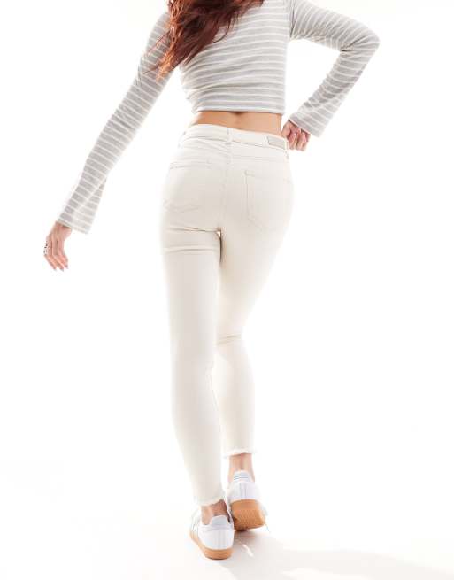 Only - Ecrufarvede skinny-jeans med flosset kant , 3 af 5