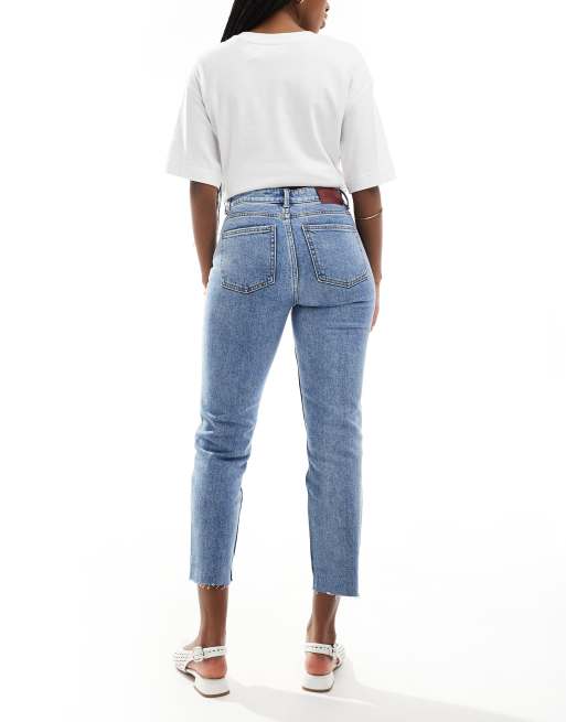ONLY Emily high waisted straight leg jeans in light wash , 3 of 5