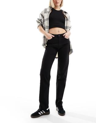 Only - Emily - Knöchellange Jeans mit hohem Bund und geradem Bein in Schwarz