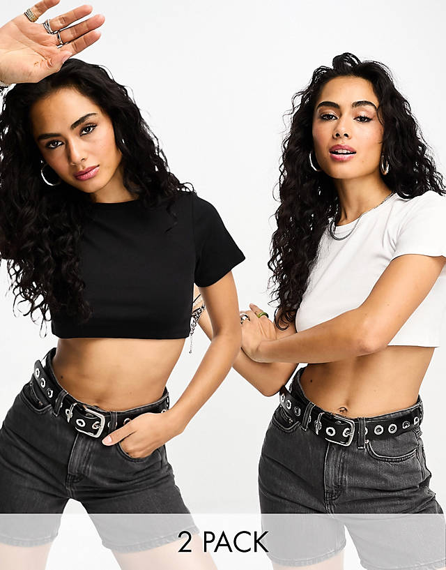 ONLY - exclusive 2 pack cropped fitted t-shirts in black and white