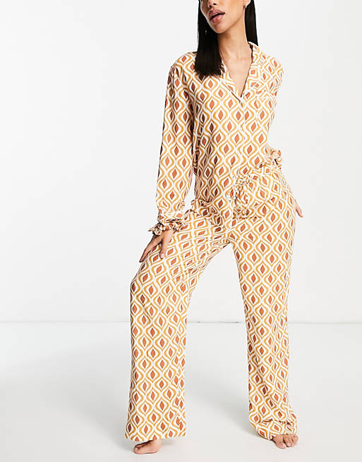  Only exclusive long sleeve pyjama set & scrunchie in orange print 