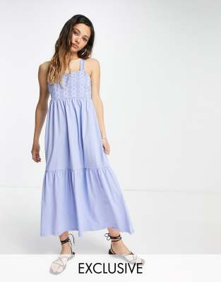 Only - Exclusive - Maxikleid mit Spitzendetail in Blau